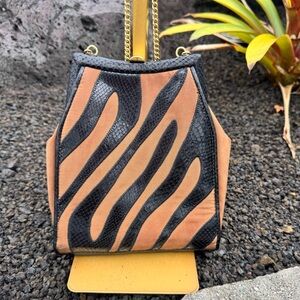 Vintage Sharif USA Tiger Stripe Suede Snakeskin Crossbody Gold Chain